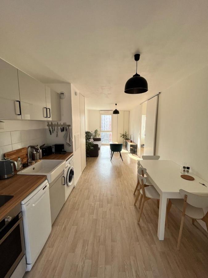 Modern And Bright Apartment Near Paris La Courneuve Esterno foto