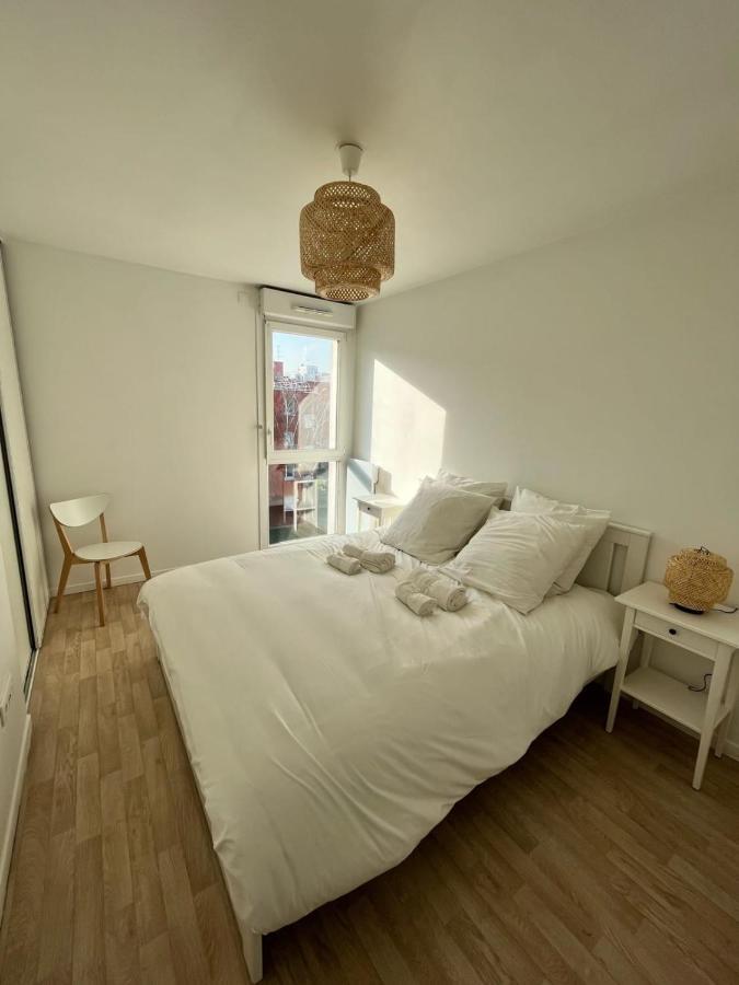 Modern And Bright Apartment Near Paris La Courneuve Esterno foto